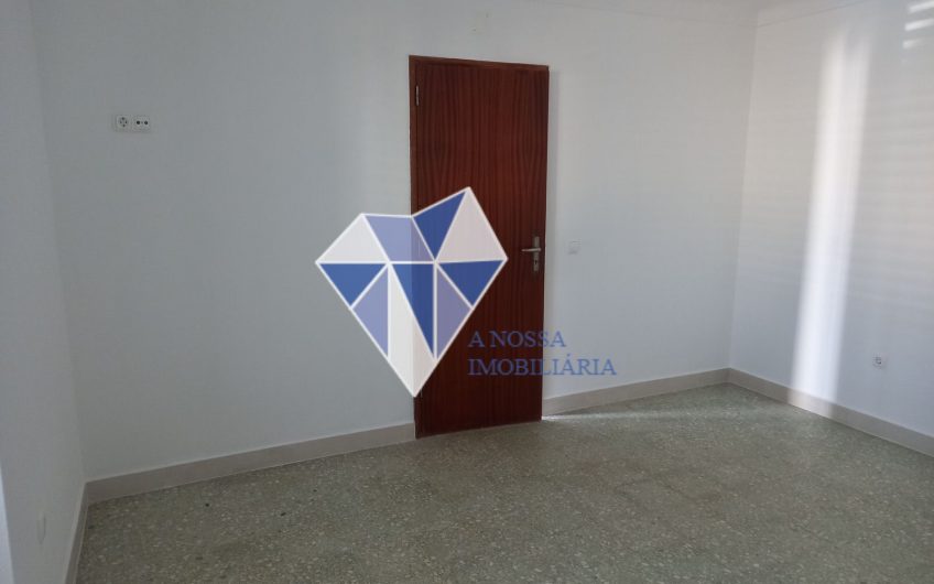 Moradia em Banda T2 Degolados – Campo Maior